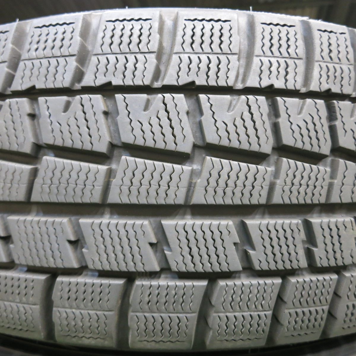 *送料無料* バリ溝！9分★スタッドレス 195/65R15 ダンロップ ウインターマックス WM01 EuroSpeed MANARAY SPORT PCD114.3/5H★4040615イス