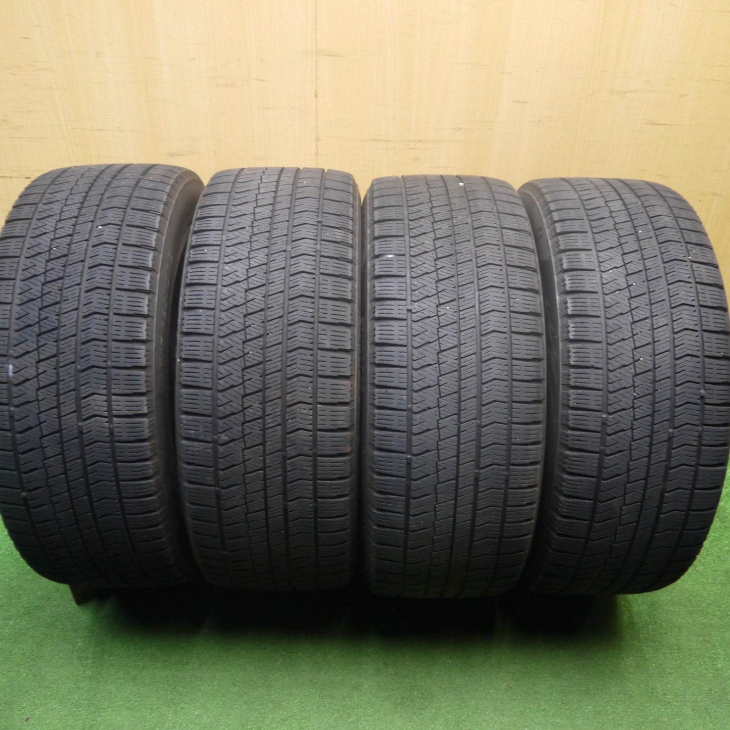 キレイ★BMW 等 AGA Welt 245/45R18 スタッドレス ブリヂストン ブリザック VRX2 ヴェルト 18インチ PCD112/5H★5122404Hス