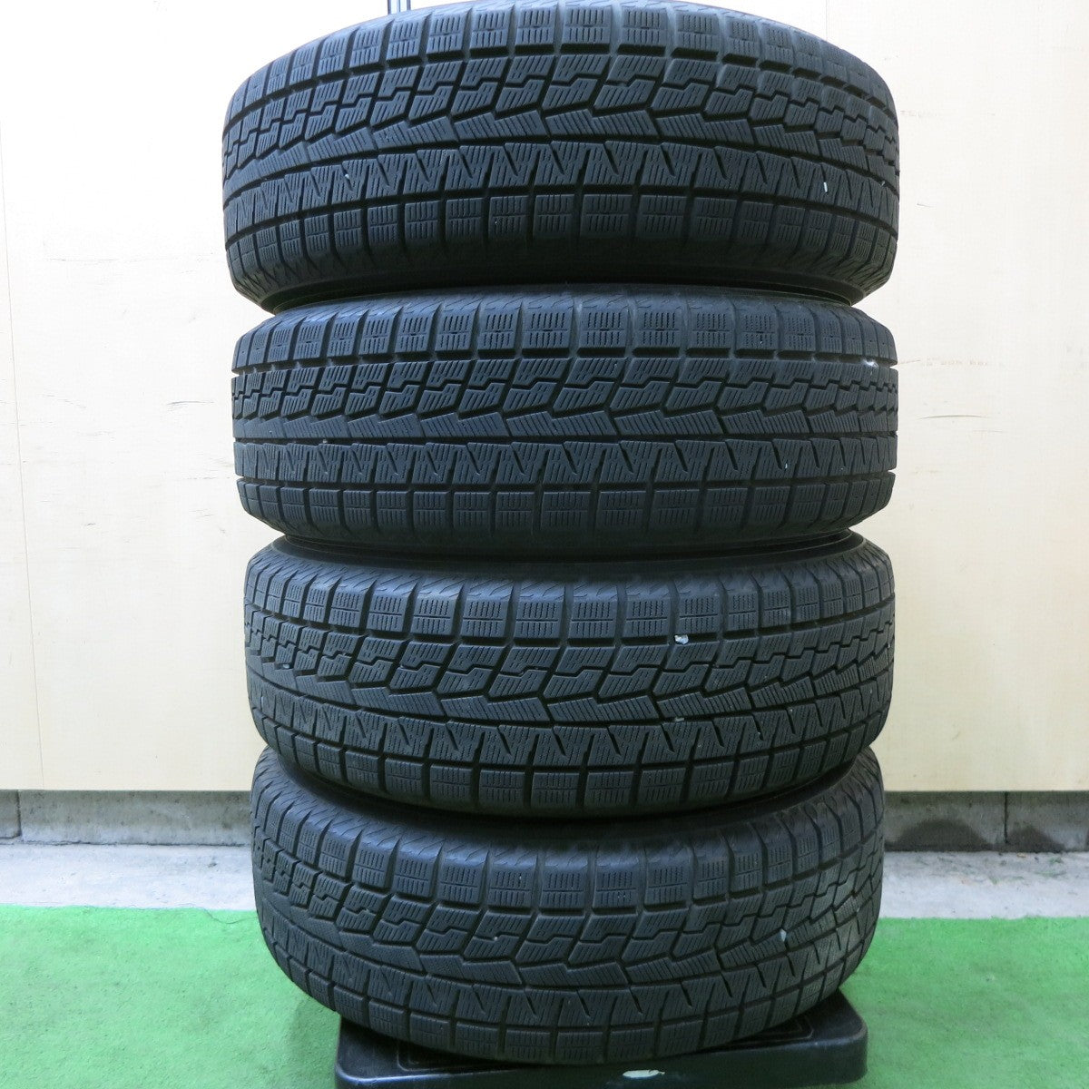 バリ溝！22年！9.5分★スタッドレス 195/65R15 ヨコハマ アイスガード iG70 スチール ホイール 15インチ PCD114.3/5H★6012601ナス
