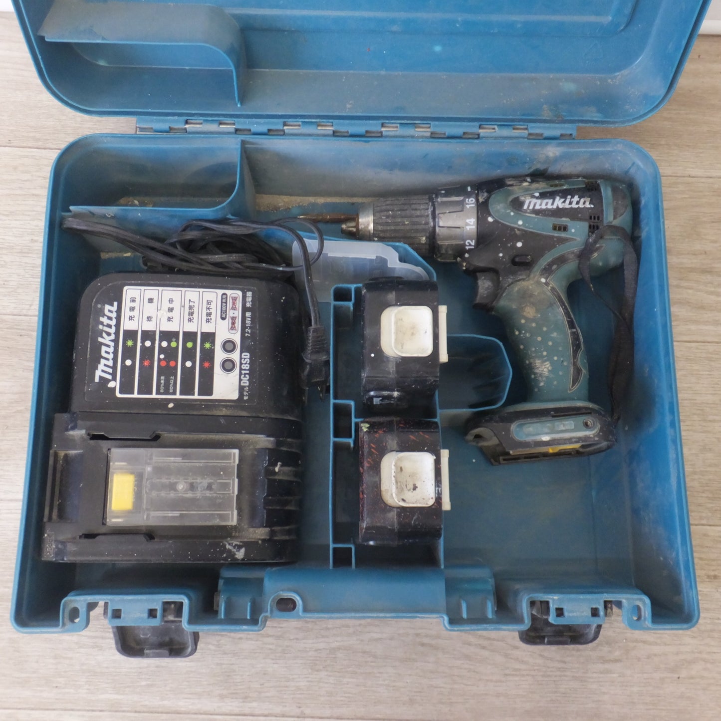 [送料無料] ★マキタ makita 充電式ドライバドリル DF445DSHX 14.4V★