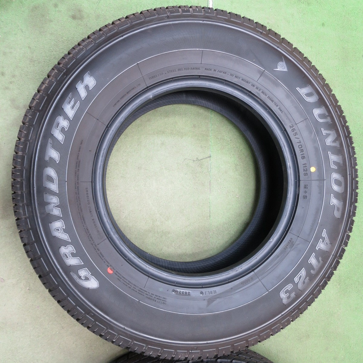 新車外し！26年◎265/70R16 ダンロップ AT23 グラントレック タイヤ 16インチ ランクル 70 プラド ハイラックス サーフ 等◎6090104NGノタ