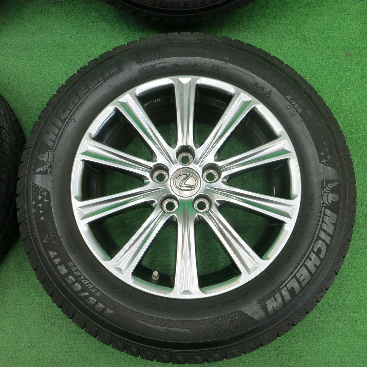 *送料無料* センサー付！キレイ★レクサス NX 純正 225/65R17 スタッドレス ミシュラン LATITUDE X-ICE XI2 PCD114.3/5H★4042904ナス