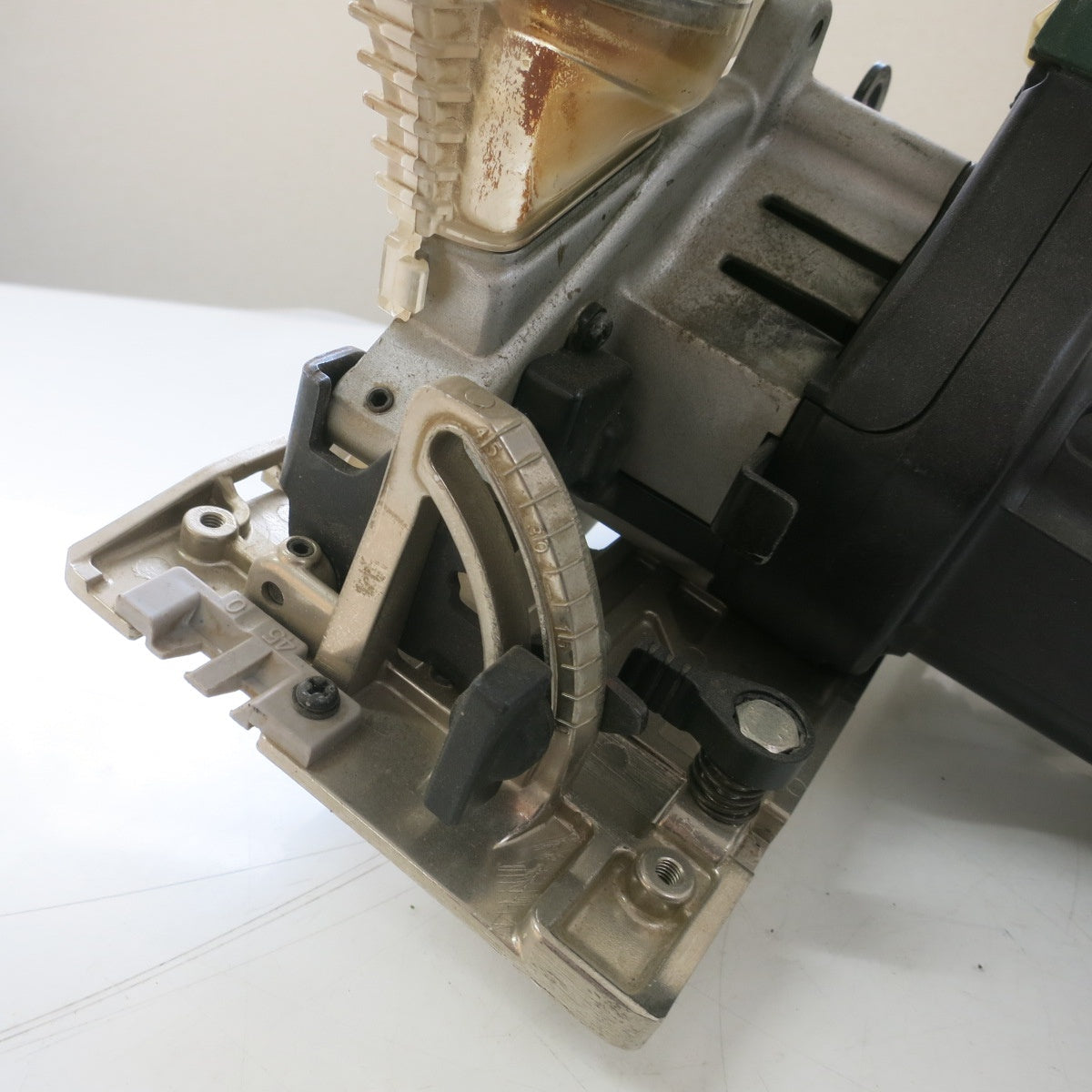 [送料無料] ◆日立工機 125mm 集じん 丸のこ 100V C5YB2 丸鋸 マルノコ 丸ノコ 集塵 切断機 電動 工具◆