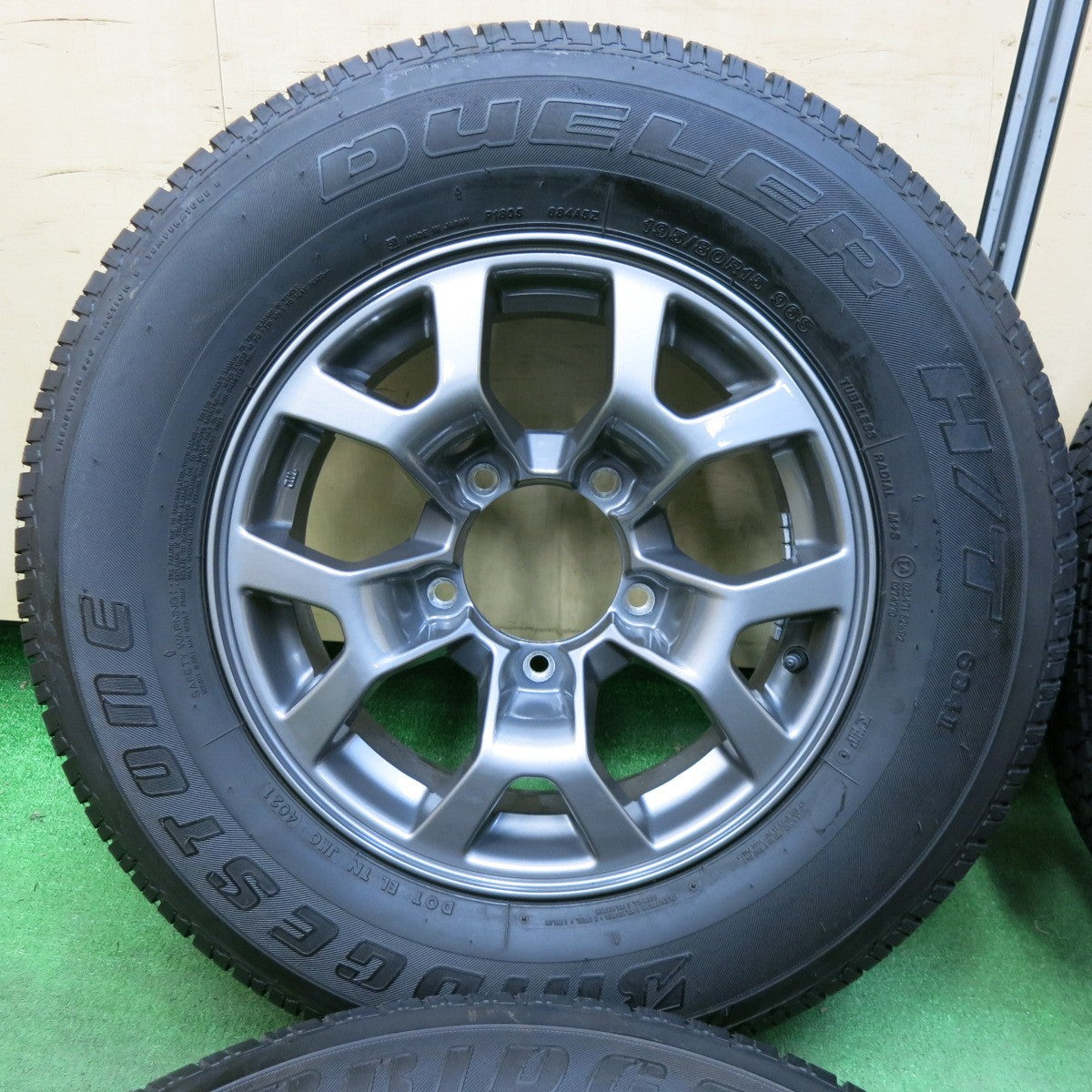[送料無料] 新車外し！21年★スズキ JB74W ジムニー シエラ 純正 195/80R15 ブリヂストン デューラー H/T 684Ⅱ 15インチ PCD139.7/5H★4112910SYノ