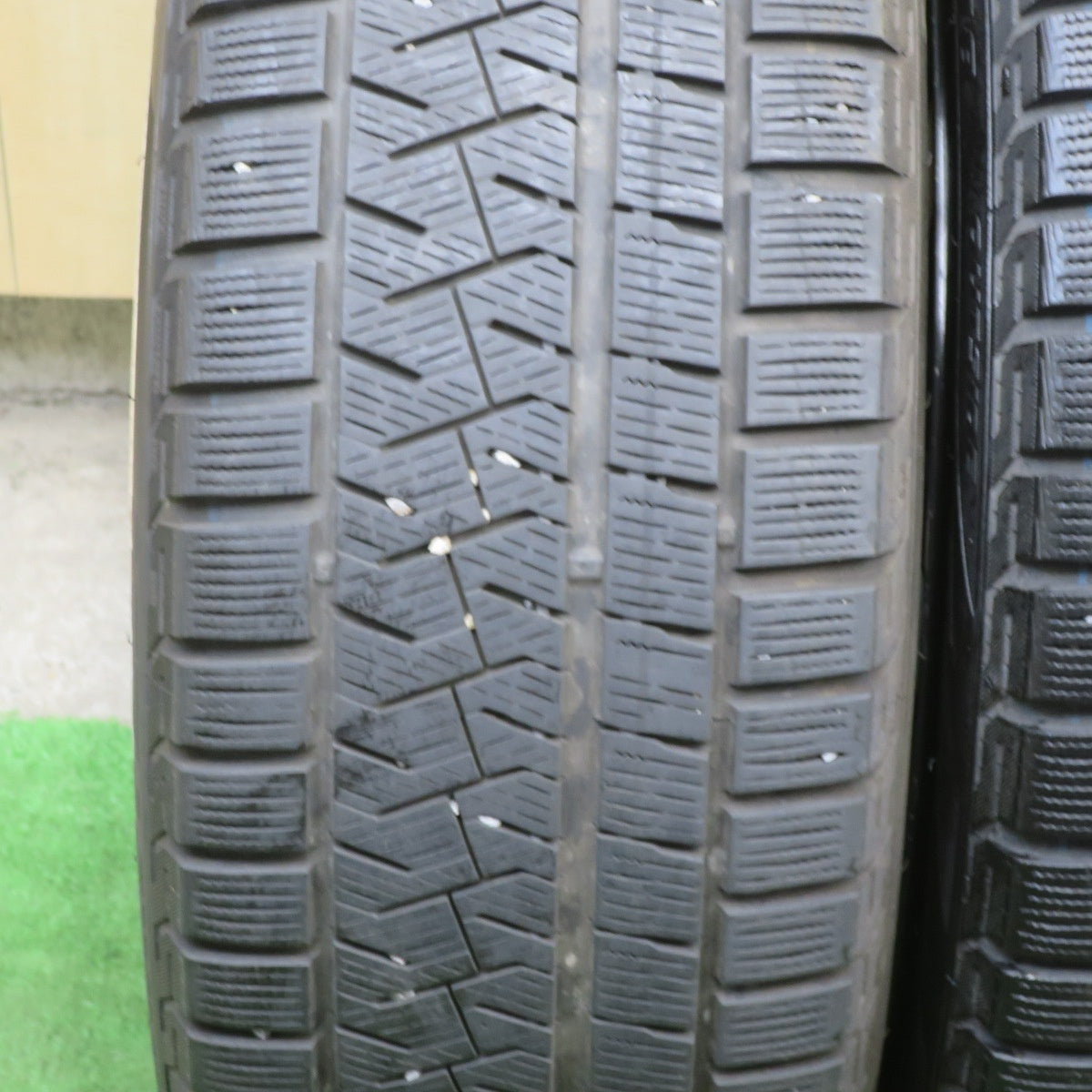 4本価格★アウディ A4 8W EUROTECH GAYA10 225/45R18 スタッドレス ピレリ アイス アシンメトリコ プラス ユーロテック ガヤ10 18インチ PCD112/5H★6022107TTス