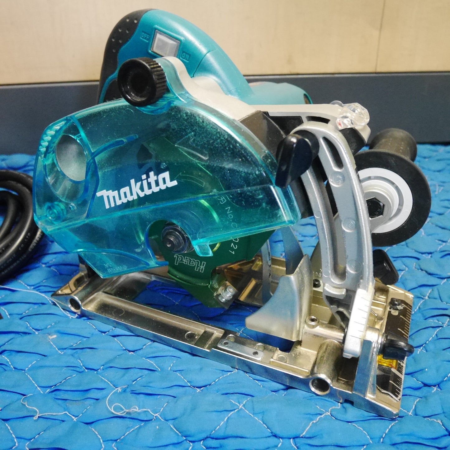 [送料無料] 付属品付き☆マキタ 小型 ミゾキリ 3005BA 電動 工具 切断機 溝切り 溝きり カッター コード式 100V makita☆