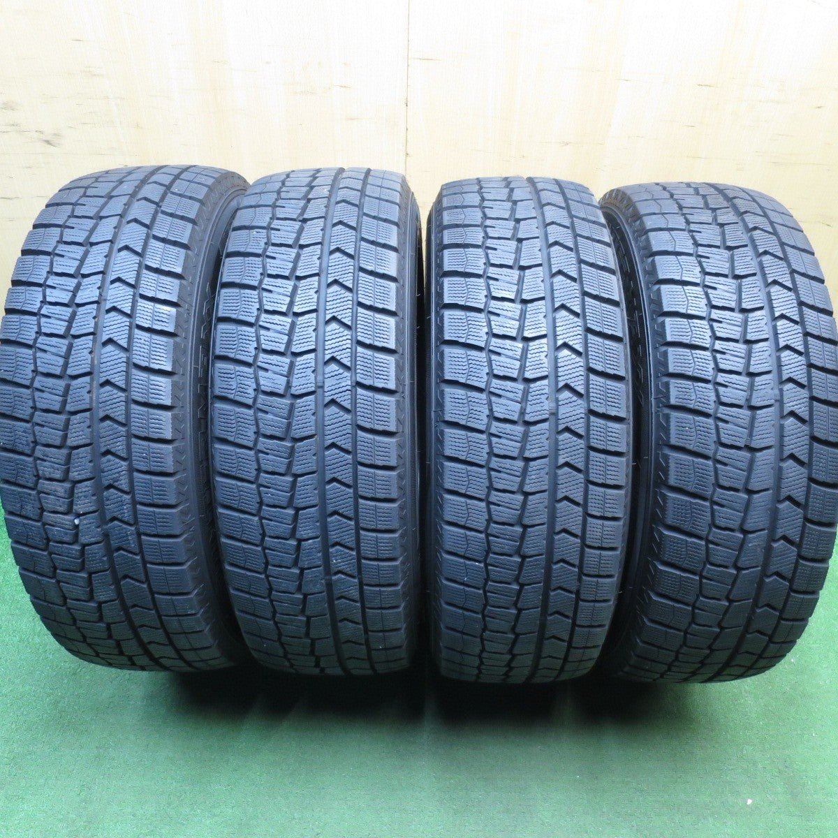 バリ溝！キレイ！9.5分★フォレスター XV 等 225/60R17 スタッドレス ダンロップ ウインターマックス WM02 SCHNEIDER シュナイダー 17インチ PCD100/5H★5030702Hス