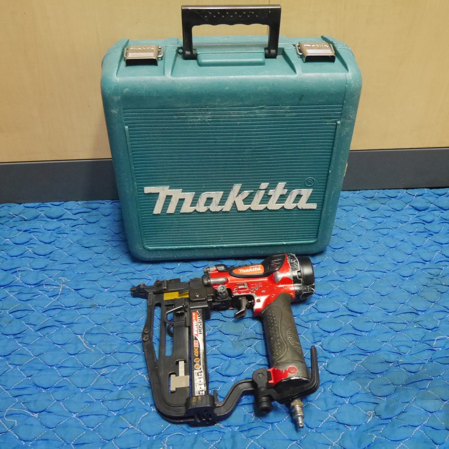 [送料無料] ☆マキタ 高圧 フロア タッカー AT450H エアー ツール 工具 makita☆