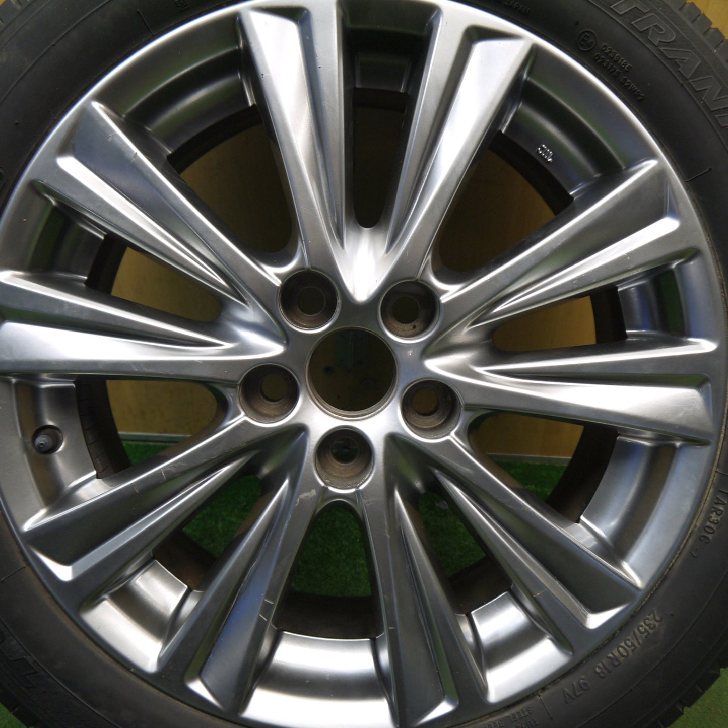 1本価格★トヨタ 30系 アルファード ヴェルファイア 純正 ENKEI 235/50R18 トーヨー トランパス R30 18インチ エンケイ PCD114.3/5H★6020405Hノ