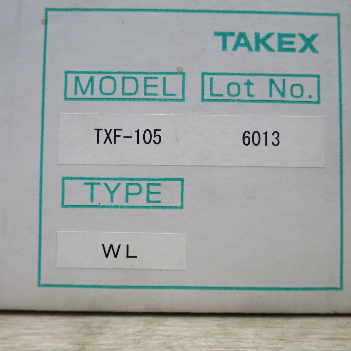 [送料無料] 未使用☆TAKEX パッシブセンサ 送信機 TXF-105 小電力型 ワイヤレス セキュリティシステム 4周波切替対応型☆