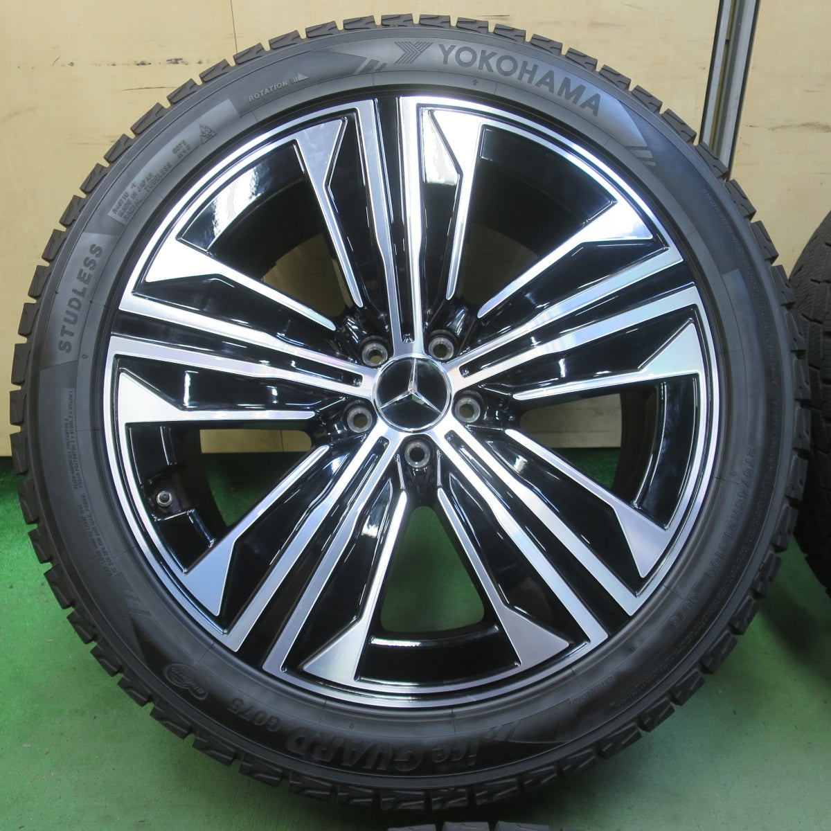 バリ溝！24年！キレイ！9.5分◎ベンツ EQS 純正 275/45R21 スタッドレス ヨコハマ アイスガード G075 21インチ PCD112/5H◎6071104イス
