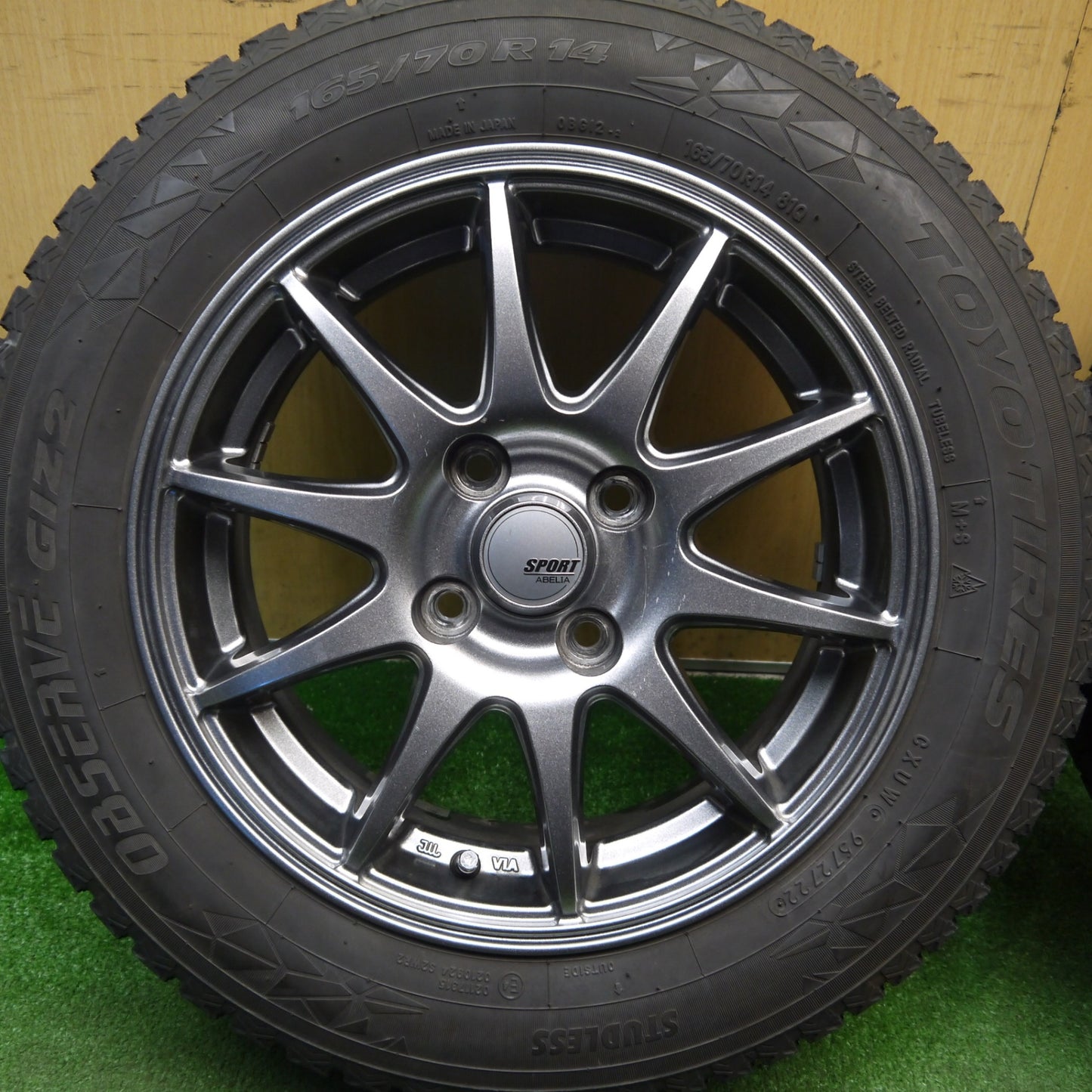 バリ溝！22年！8.5分★スタッドレス 165/70R14 トーヨー オブザーブ GIZ2 SPORT ABELIA スポルト アベリア 14インチ PCD100/4H★6022006Hス