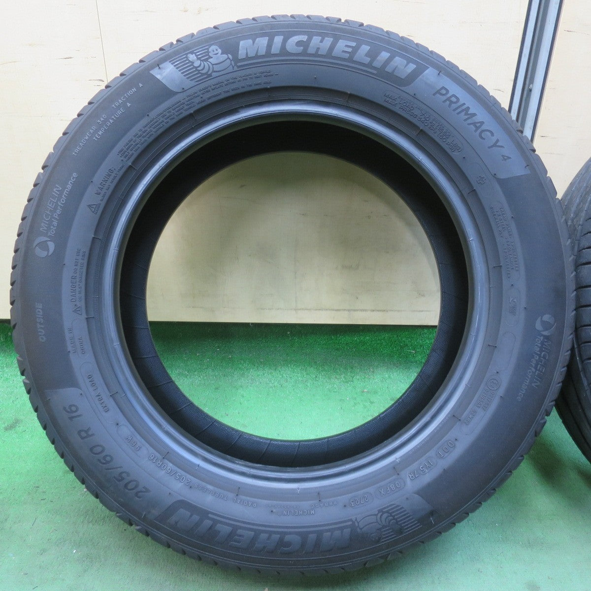 4本価格！23年★205/60R16 ミシュラン プライマシー4 PRIMACY4 タイヤ 16インチ ノア ヴォクシー ステップワゴン プリウスα 等★6021102イノタ