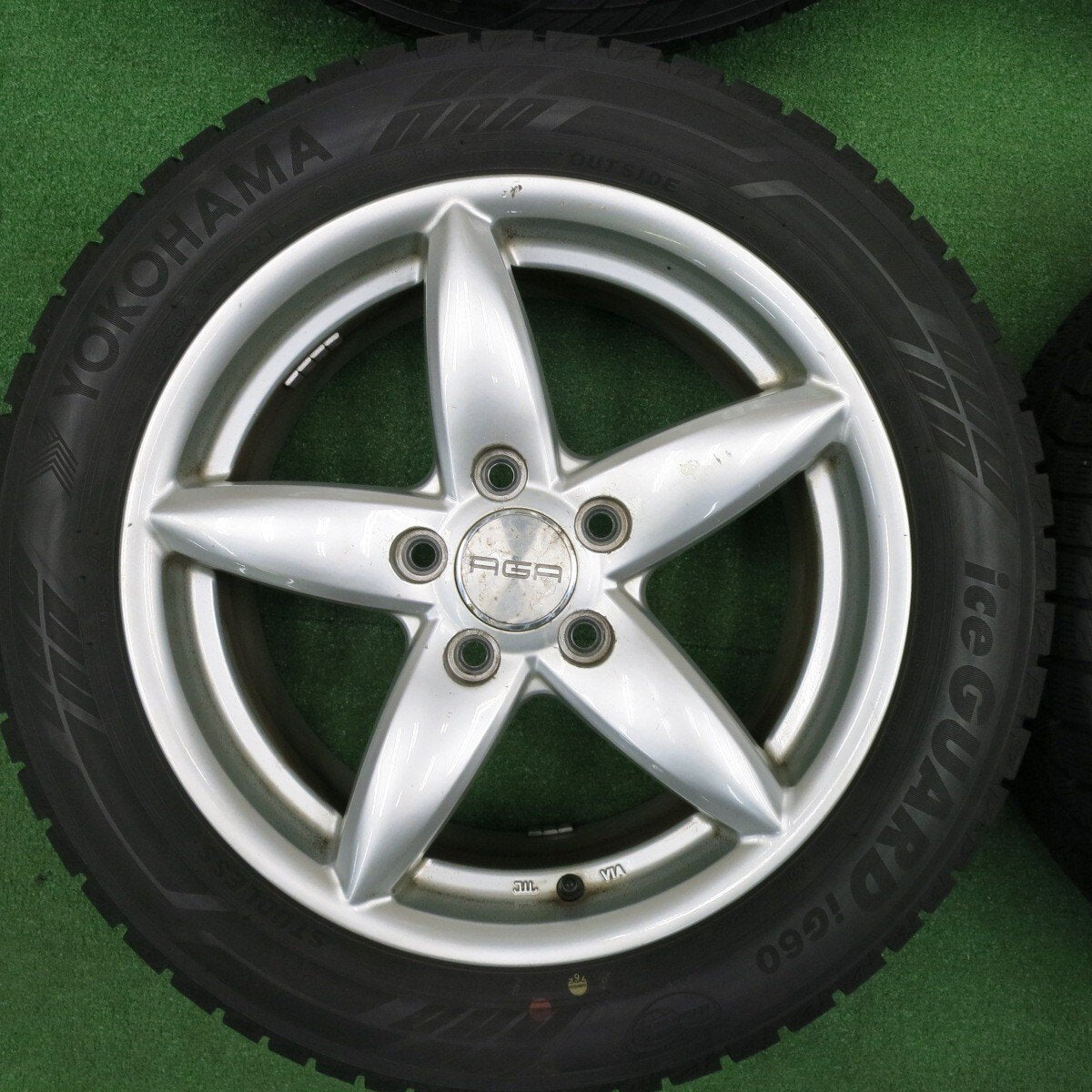 バリ溝！21年！9.5分★ワーゲン等 AGA TARGA 205/55R16 スタッドレス ヨコハマ アイスガード iG60 16インチ PCD112/5H★4112707TNス