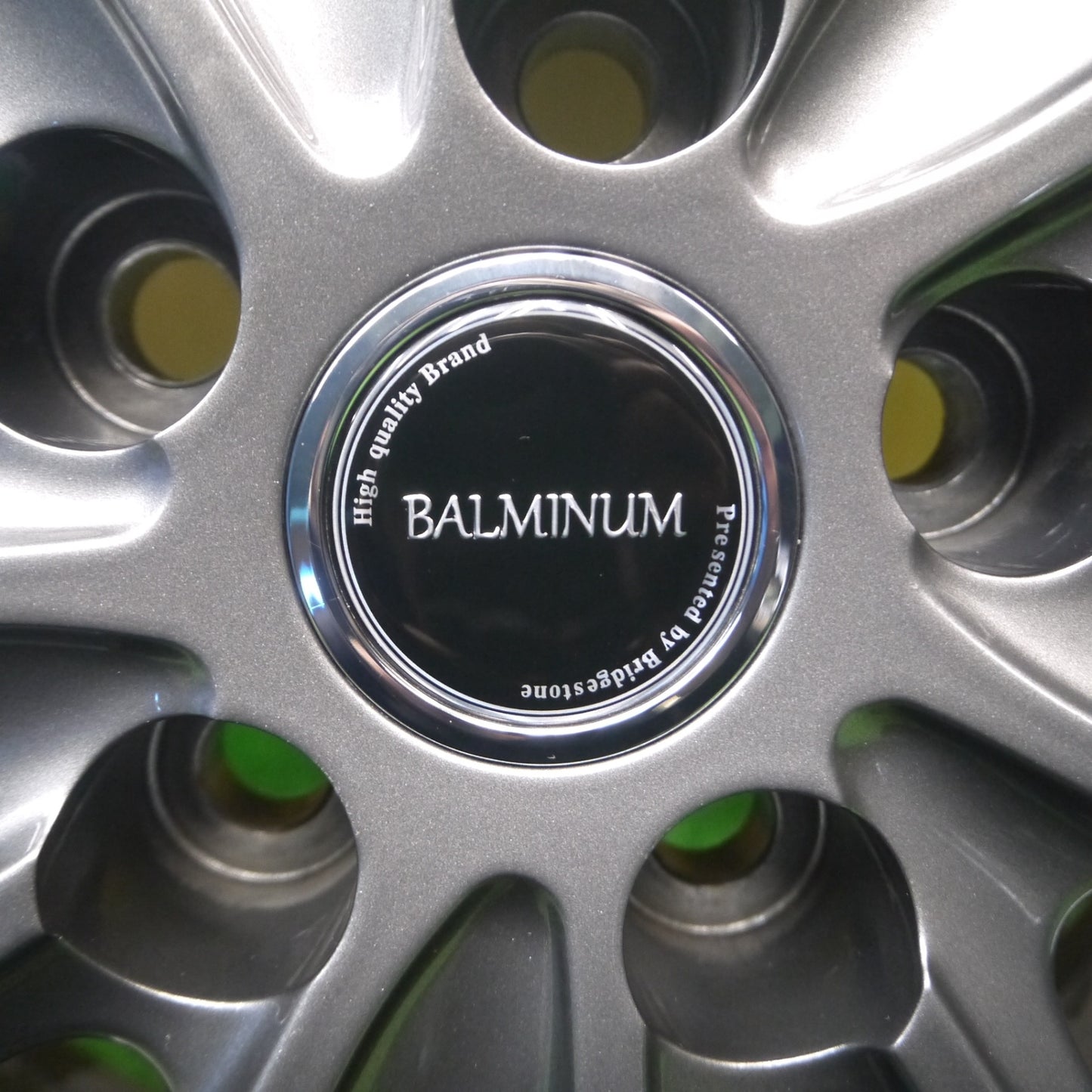[送料無料] バリ溝！23年！キレイ！ほぼ10分★スタッドレス 205/60R16 ブリヂストン ブリザック VRX3 BALMINUM バルミナ 16インチ PCD114.3/5H★4122309Hス