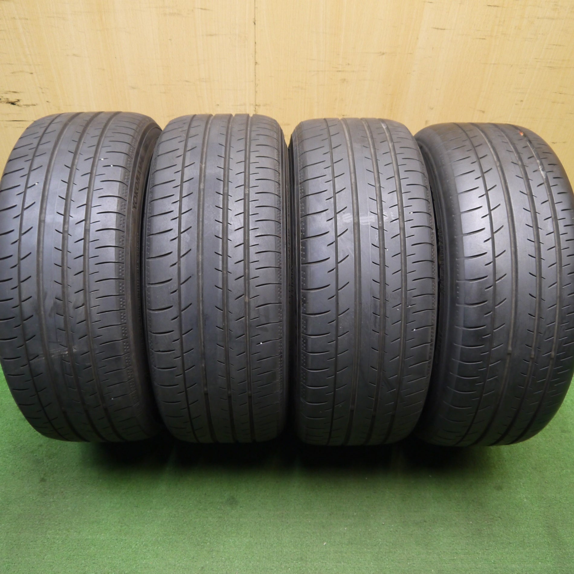 ☆トヨタ カローラ ツーリング W×B 純正 215/45R17 ヨコハマ BluEarth