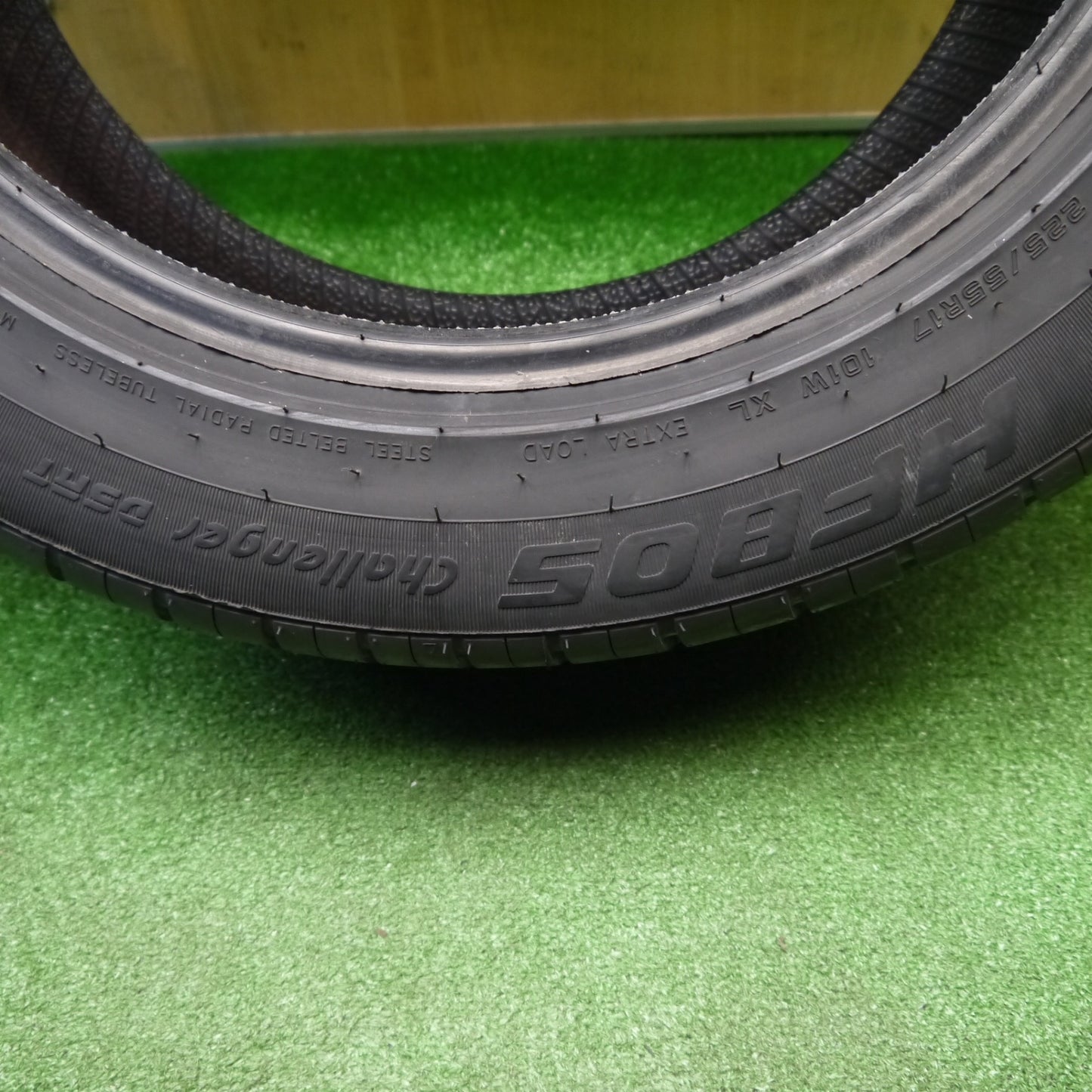 ほぼ未使用！2本★225/55R17 ハイフライ HF805 タイヤ 17インチ アルファード ヴェゼル アテンザ 等★5110410Hノタ