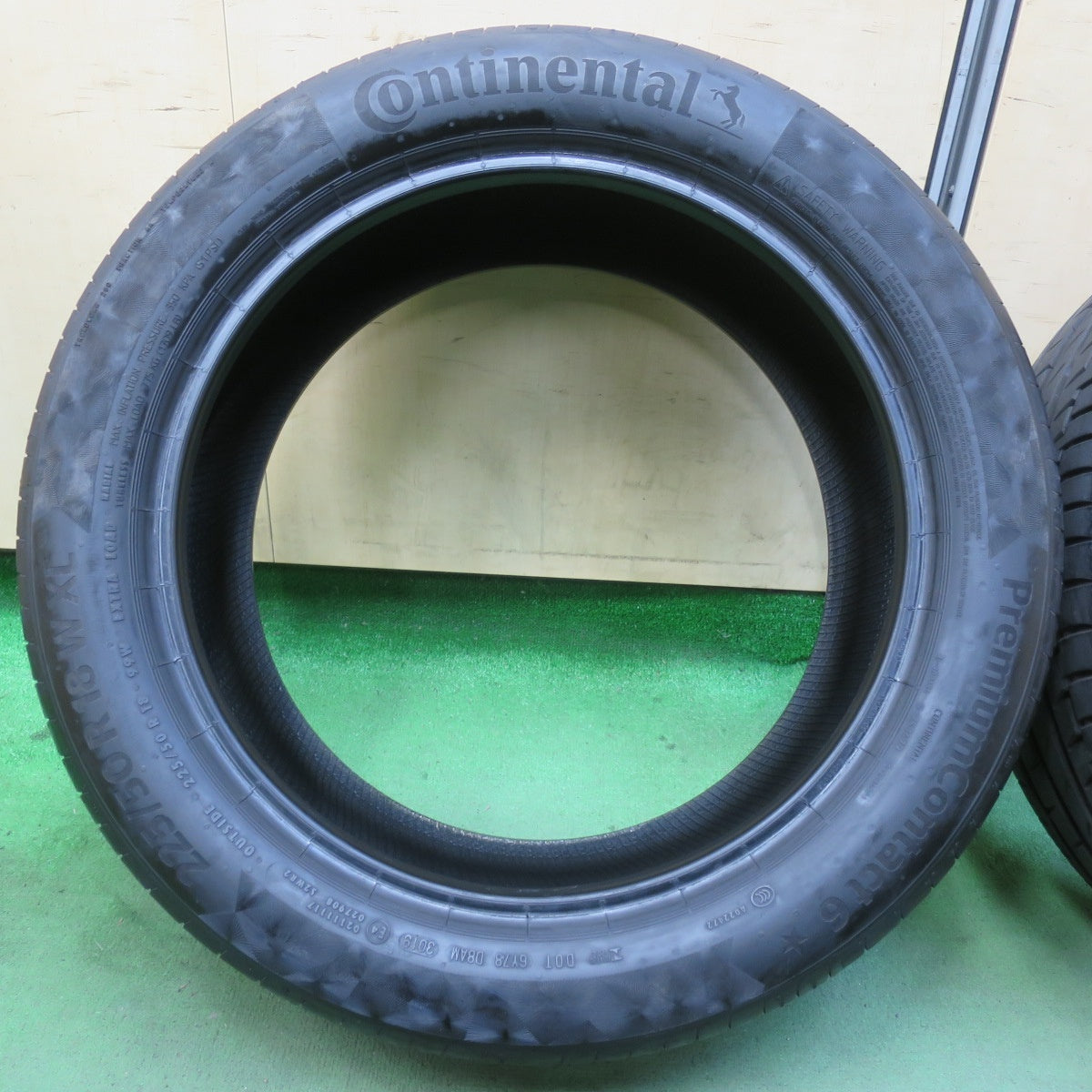 バリ溝！ほぼ10分★225/50R18 コンチネンタル プレミアムコンタクト6 タイヤ 18インチ BMW MINI クロスオーバー C-HR 等★5102807イノタ