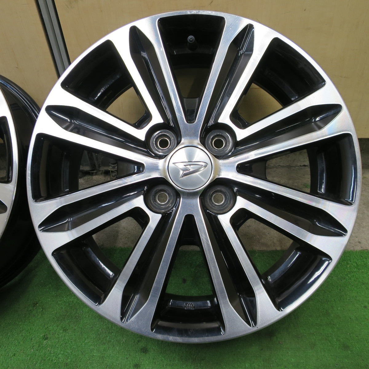 4本価格★ダイハツ タント カスタム 純正 ホイール 15インチ 15×4.5J PCD100/4H★6031604NGホ
