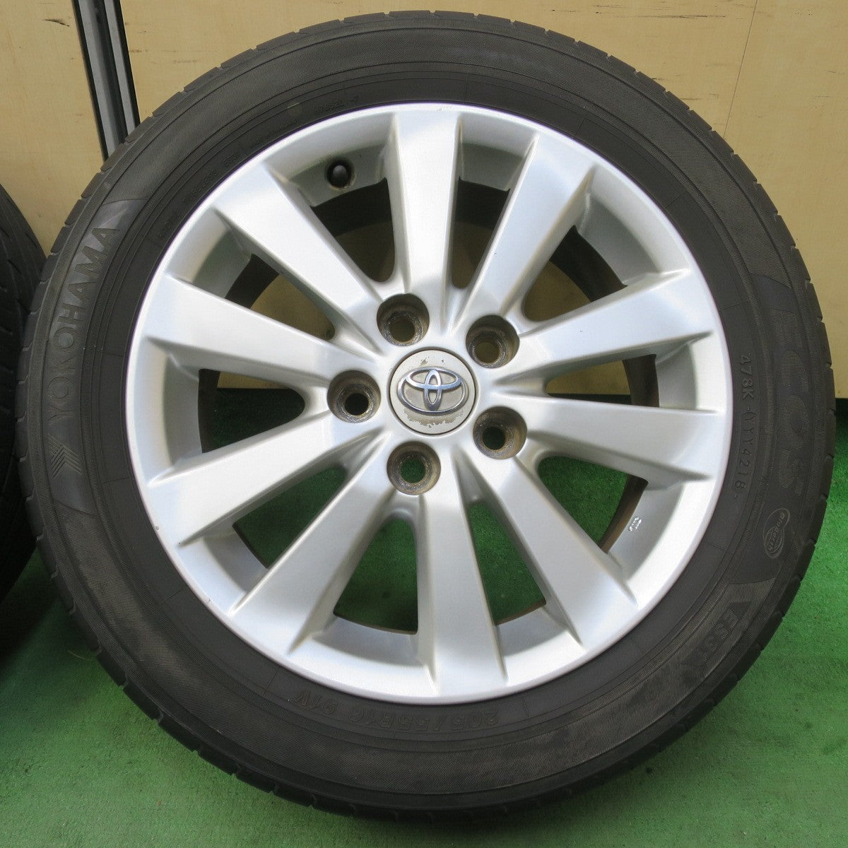 4本価格★トヨタ オーリス 純正 205/55R16 ヨコハマ エコス ES31 16インチ PCD114.3/5H★5050813イノ
