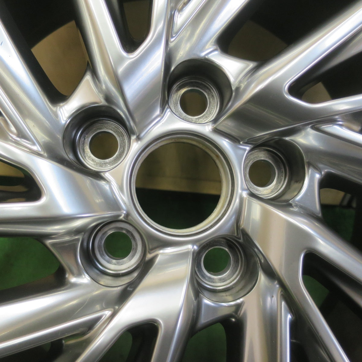 センサー付！キレイ★レクサス ES バージョンL 純正 235/45R18 スタッドレス ミシュラン X-ICE3+ 18インチ PCD114.3/5H★6052707イス