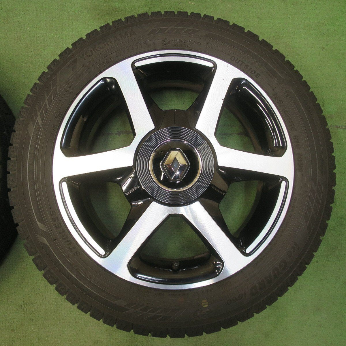 4本価格◎ルノー トゥインゴ 純正 185/60R15 165/65R15 スタッドレス ヨコハマ アイスガード iG60 15インチ PCD100/4H◎6040804イス