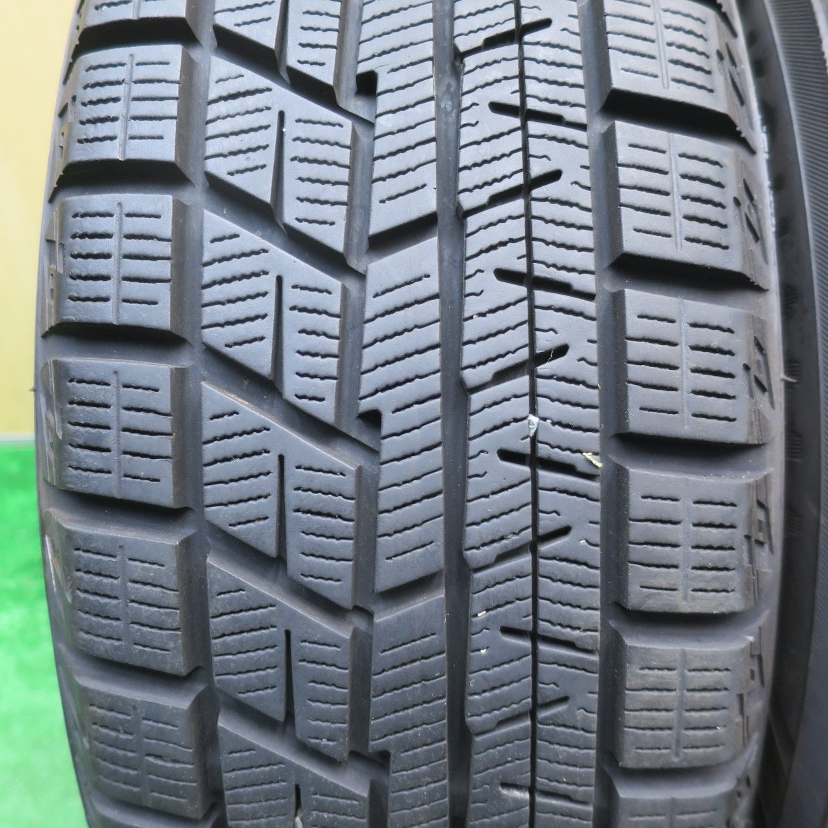 バリ溝！21年！9.5分★スタッドレス 175/65R14 ヨコハマ アイスガード iG60 Treffer トレファー 14インチ PCD100/4H★5120404NJス