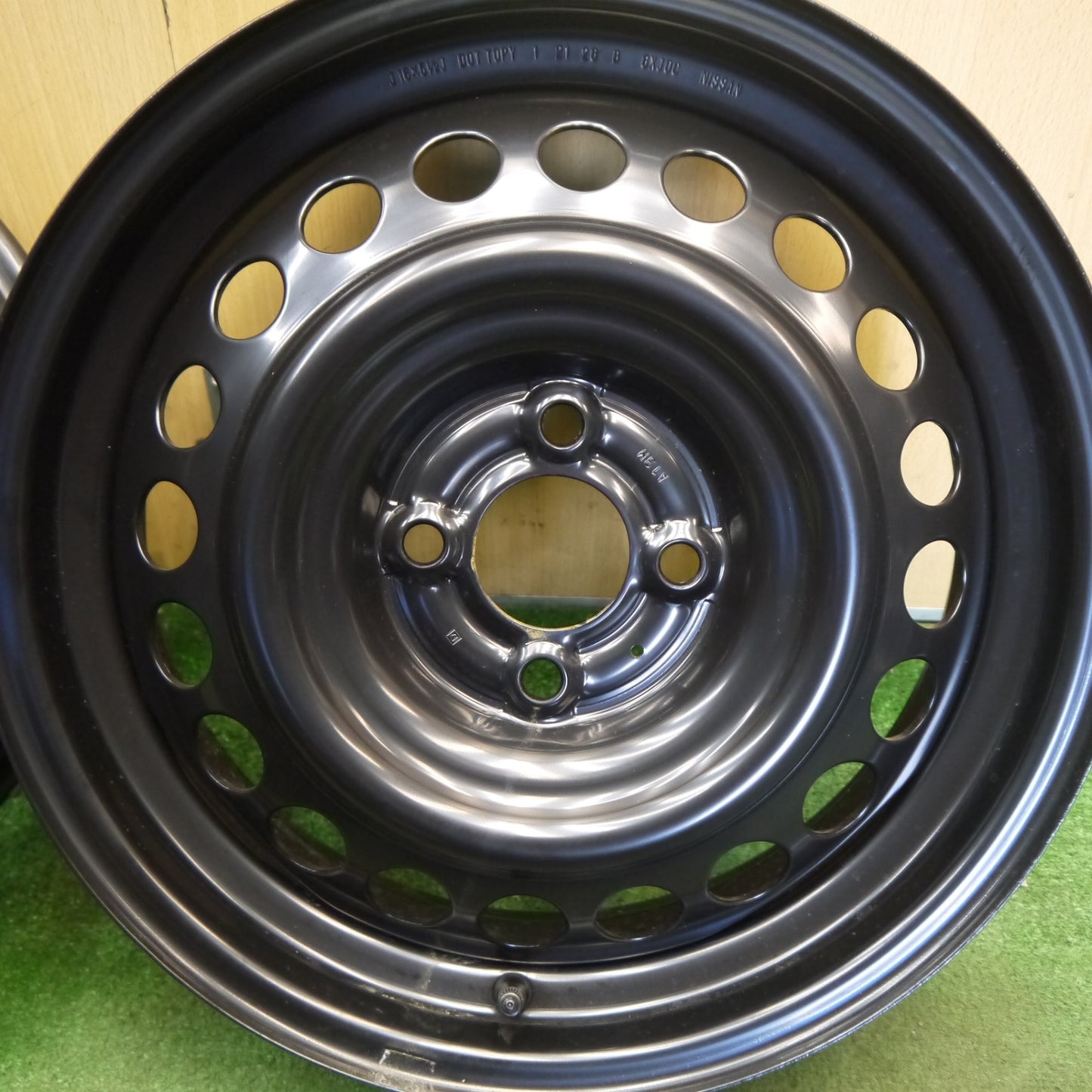 新車外し★日産 E13 ノート 純正 スチール ホイール 16インチ 16×5.5J PCD100/4H★6051908Hホ