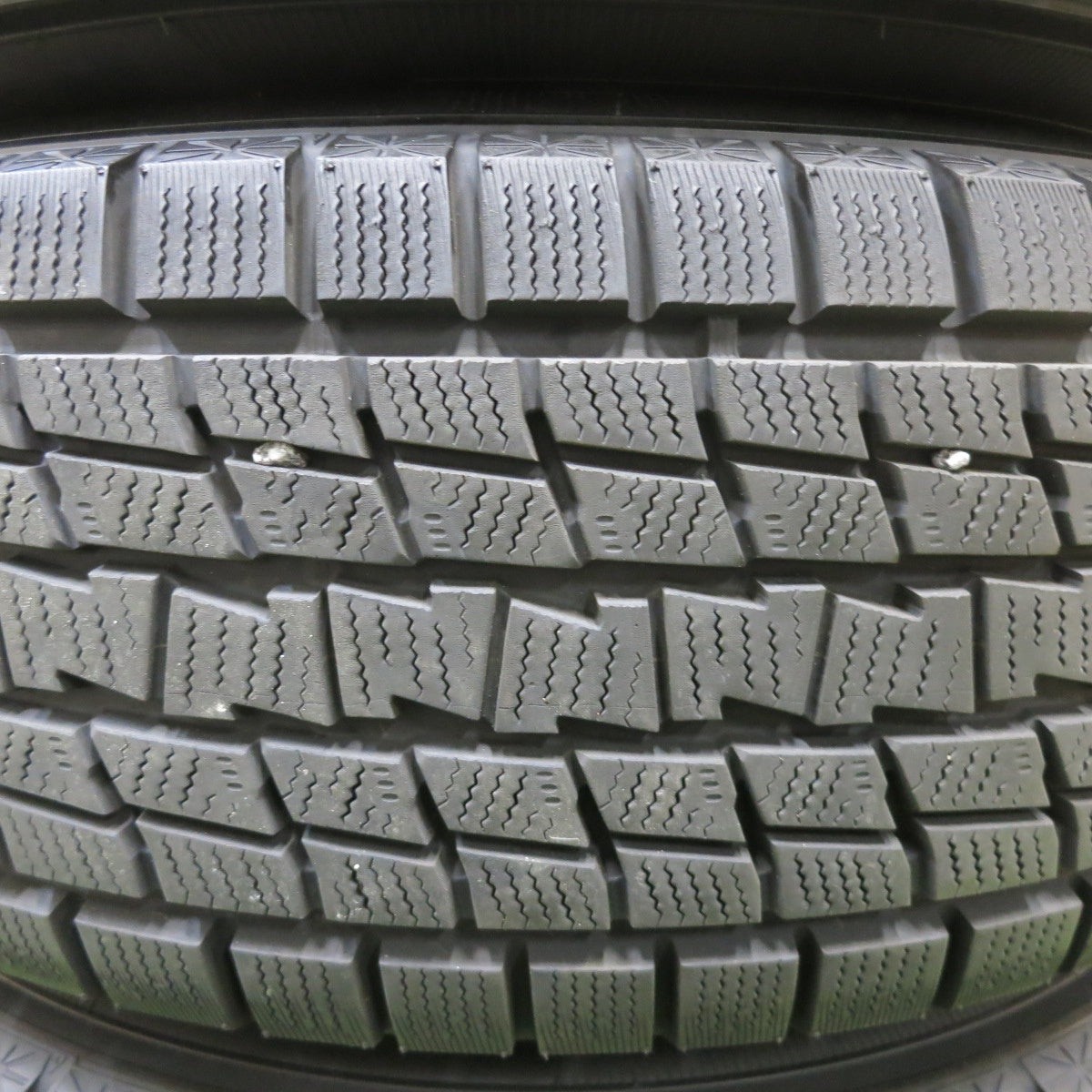 バリ溝！9.5分★三菱 パジェロ 純正 265/70R16 スタッドレス グッドイヤー アイスナビ SUV 16インチ PCD139.7/6H★6012807ナス