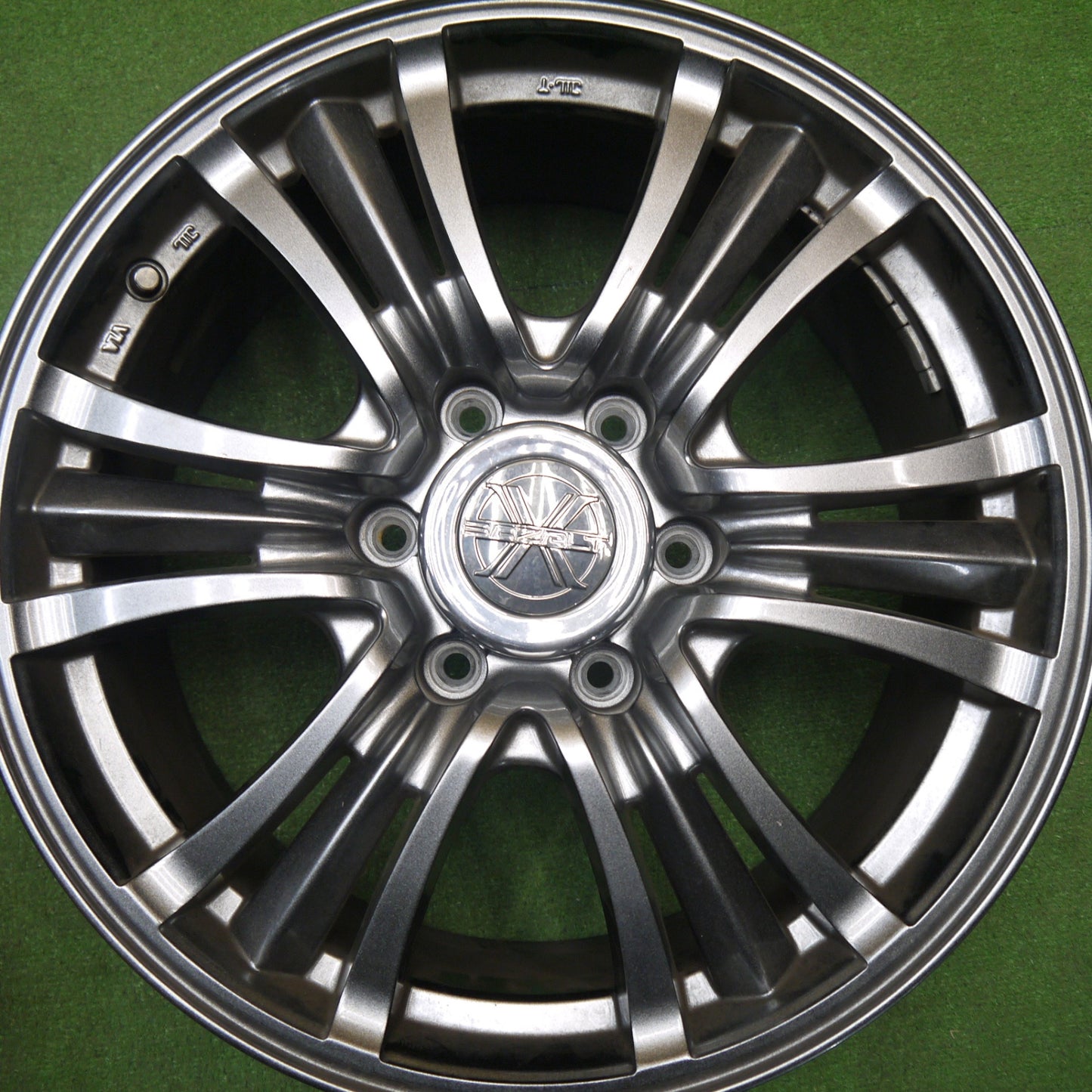 キレイ★BAZALT-X TYPE2 バザルト X タイプ2 18インチ ホイール 18×7.5J PCD139.7/6H★5120908Hホ