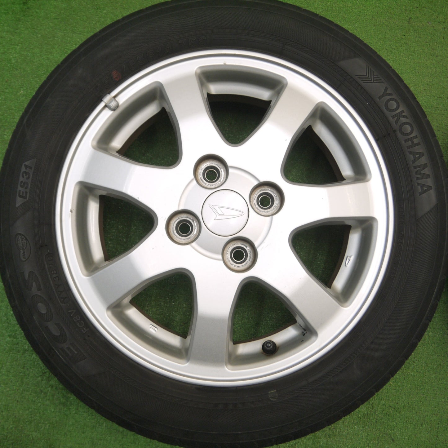 [送料無料] 4本価格★ダイハツ ムーヴ タント 等 純正 155/65R14 ヨコハマ エコス ES31 14インチ PCD100/4H★5010613Hノ