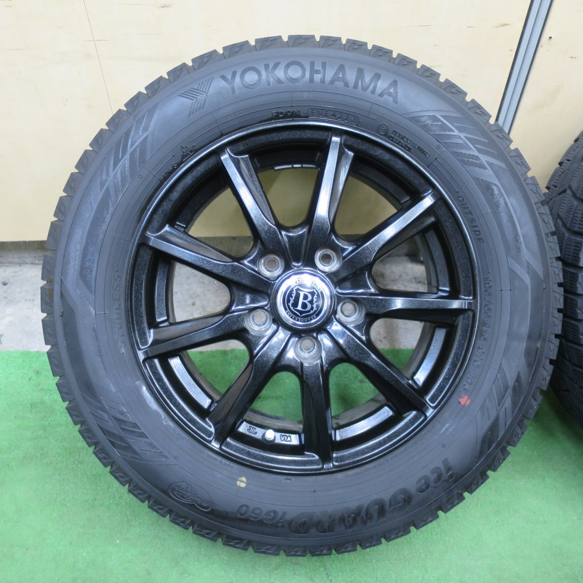 バリ溝！23年！キレイ！9.5分★スタッドレス 195/65R15 ヨコハマ アイスガード iG60 BRANDLE-LINE ブランドル ライン 15インチ PCD114.3/5H★6021404TTス