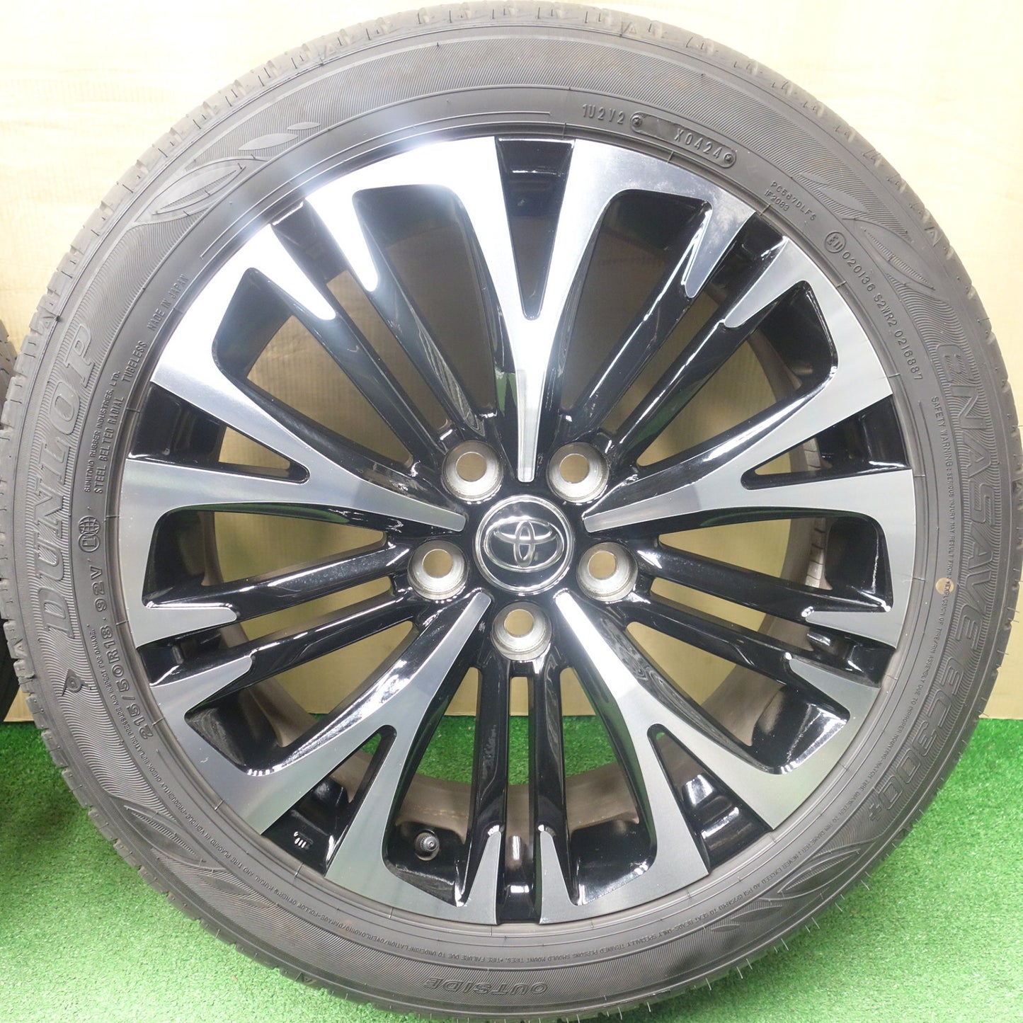 バリ溝！24年！キレイ！9.5分★トヨタ MXPJ10 ヤリスクロス 純正 215/50R18 ダンロップ エナセーブ EC300+ 18インチ PCD114.3/5H★6021903KTノ