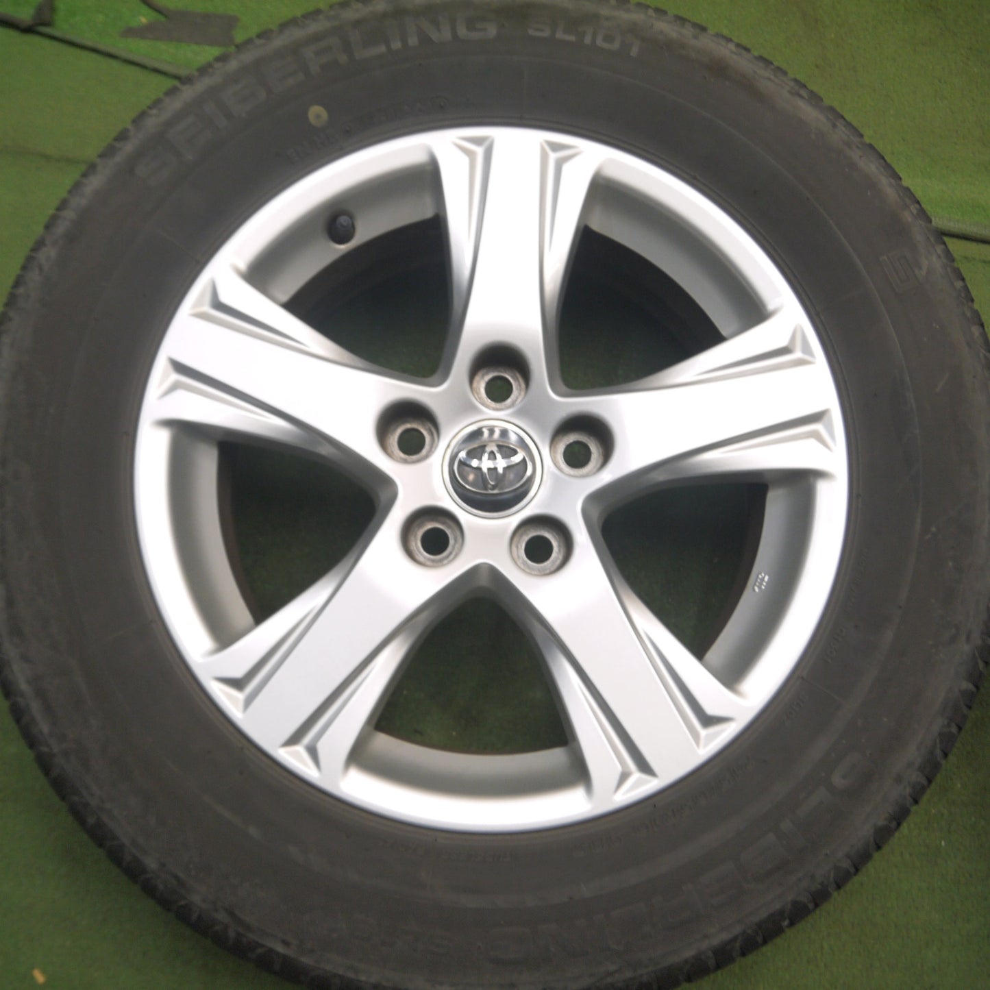 *送料無料* キレイ！21年★トヨタ 30系 アルファード ヴェルファイア 純正 215/65R16 セイバーリング SL101 16インチ PCD114.3/5H★4072401Hノ