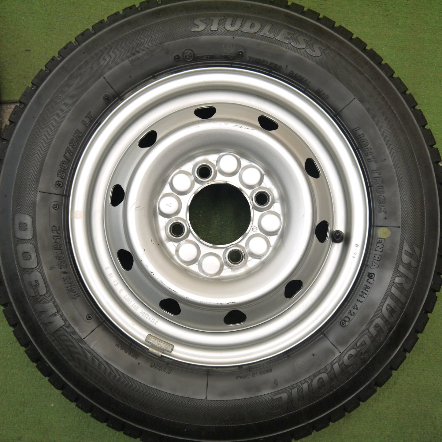キレイ★スタッドレス 145/80R12 80/78N ブリヂストン W300 TOPY スチール ホイール 12インチ PCD100/4H★5091003Hス