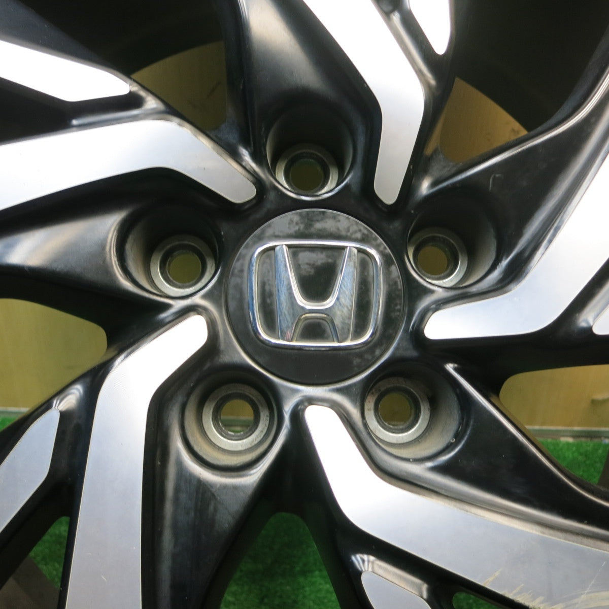 バリ溝！9分★ホンダ RU ヴェゼル RS 純正 225/50R18 ヨコハマ ブルーアース RV-02 18インチ PCD114.3/5H★5050705AKノ