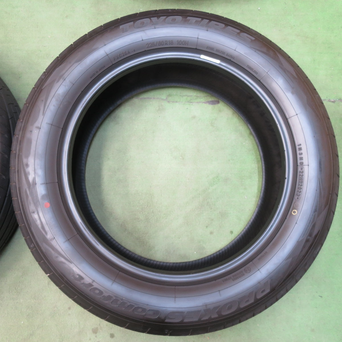 新車外し！23年★225/60R18 トーヨー プロクセス Comfort コンフォート タイヤ 18インチ 40系 アルファード ヴェルファイア 等★6010710イノタ