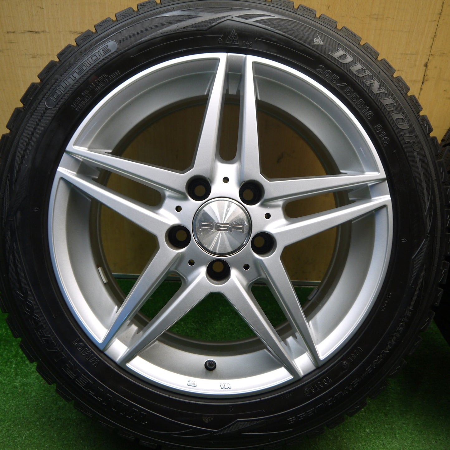 キレイ★ベンツ 等 AGA Schalf 205/55R16 スタッドレス ダンロップ ウインターマックス WM01 シャルフ 16インチ PCD112/5H★6013005Hス