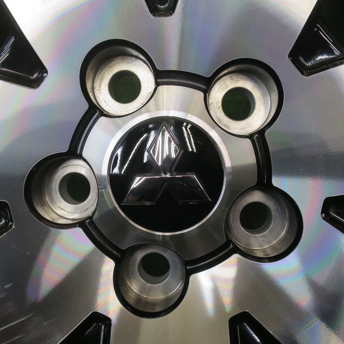 新車外し！23年★三菱 デリカ D:5 純正 ENKEI 225/55R18 ヨコハマ ジオランダー SUV G055 G055E 18インチ D5 PCD114.3/5H★6021101NJノ