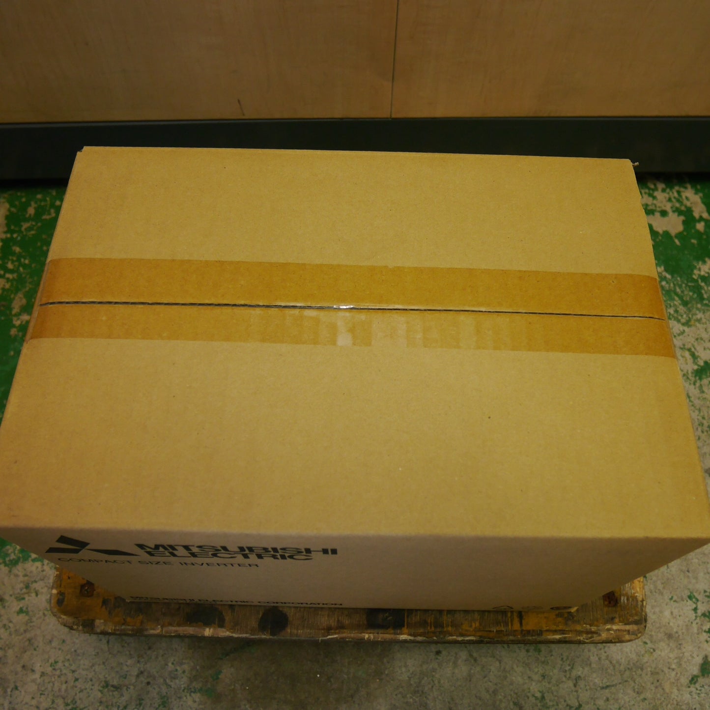 ●複数在庫有●[送料無料] 未使用☆三菱 コンパクト サイズ インバーター FREQROL FR-E820-7.5K-1 200V☆