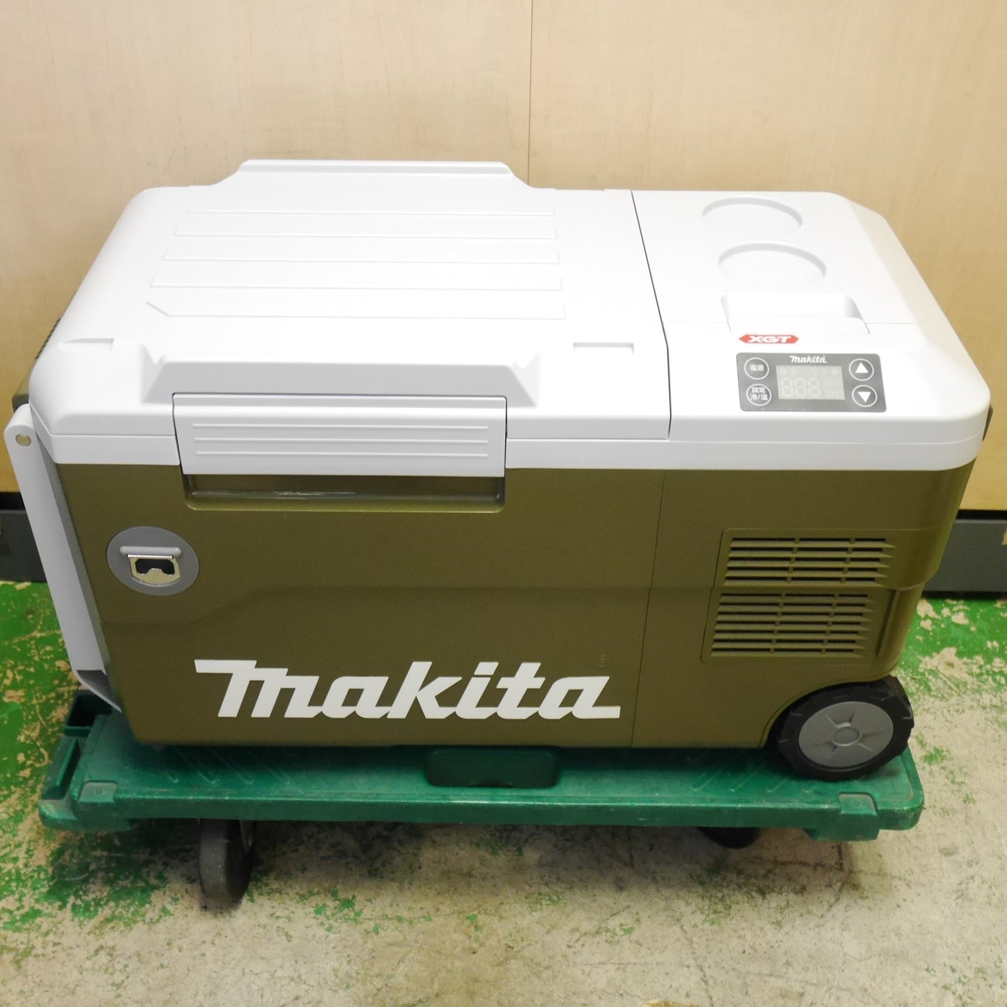 キレイ☆マキタ 充電式 保冷温庫 CW001G 20L ポータブル 冷蔵庫 保温庫 コードレス makita オリーブ 色☆