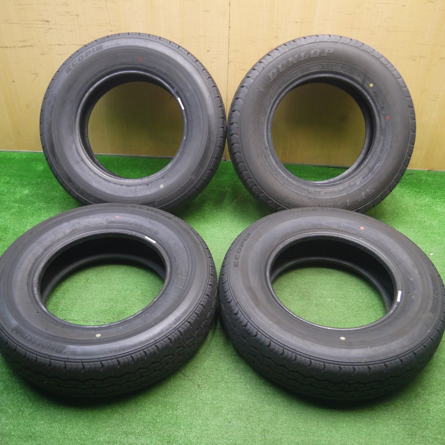 [送料無料] ほぼ未使用！22年★195/80R15 107/105N ダンロップ SP175N ブリヂストン エコピア RD613 タイヤ 15インチ ハイエース キャラバン等★4120308Hノタ