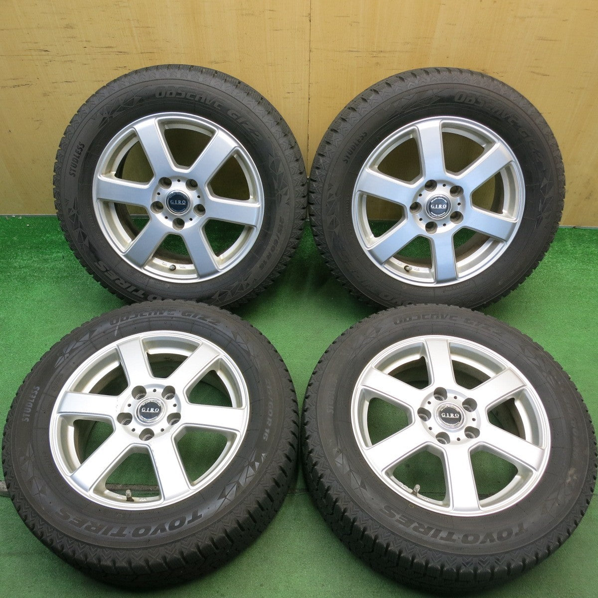 超バリ溝！9.5分以上◎スタッドレス 215/60R16 トーヨー オブザーブ GIZ2 GIRO 社外 アルミ 16インチ PCD114.3/5H◎6070511HAス