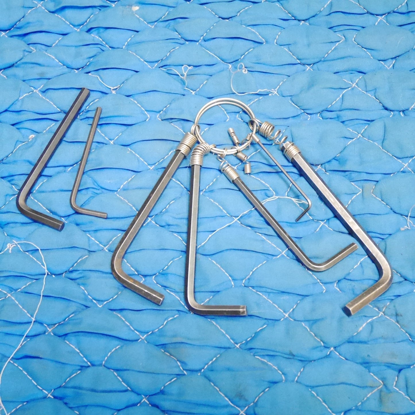 [送料無料] ダイス 付属付☆イクラ 電動 油圧式 パンチャー IS-18P 電動 工具 育良精機 コード式 ケース付き 穴あけ☆