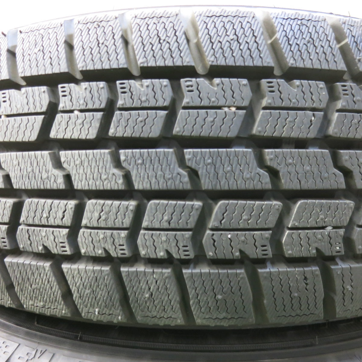 バリ溝！23年！キレイ！ほぼ10分★スタッドレス 195/65R16 グッドイヤー アイスナビ7 EMBELY 16インチ PCD100/4H★5082303SKス