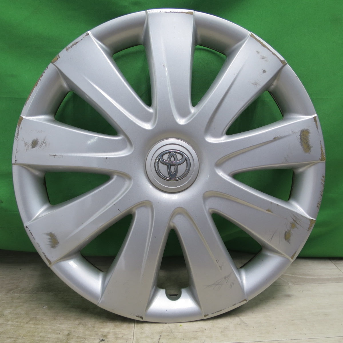 [送料無料] 4枚価格☆トヨタ カムリ イプサム ガイア 等 純正 ホイール キャップ カバー 15インチ TOYOTA☆