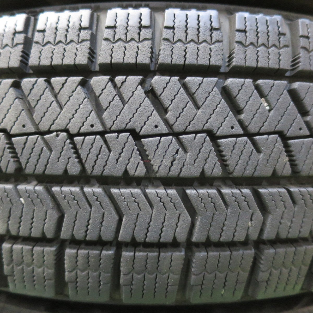 キレイ！22年★スタッドレス 155/65R14 ブリヂストン ブリザック VRX2 VENES TREAD ヴェネス トレッド 14インチ PCD100/4H★5111106イス