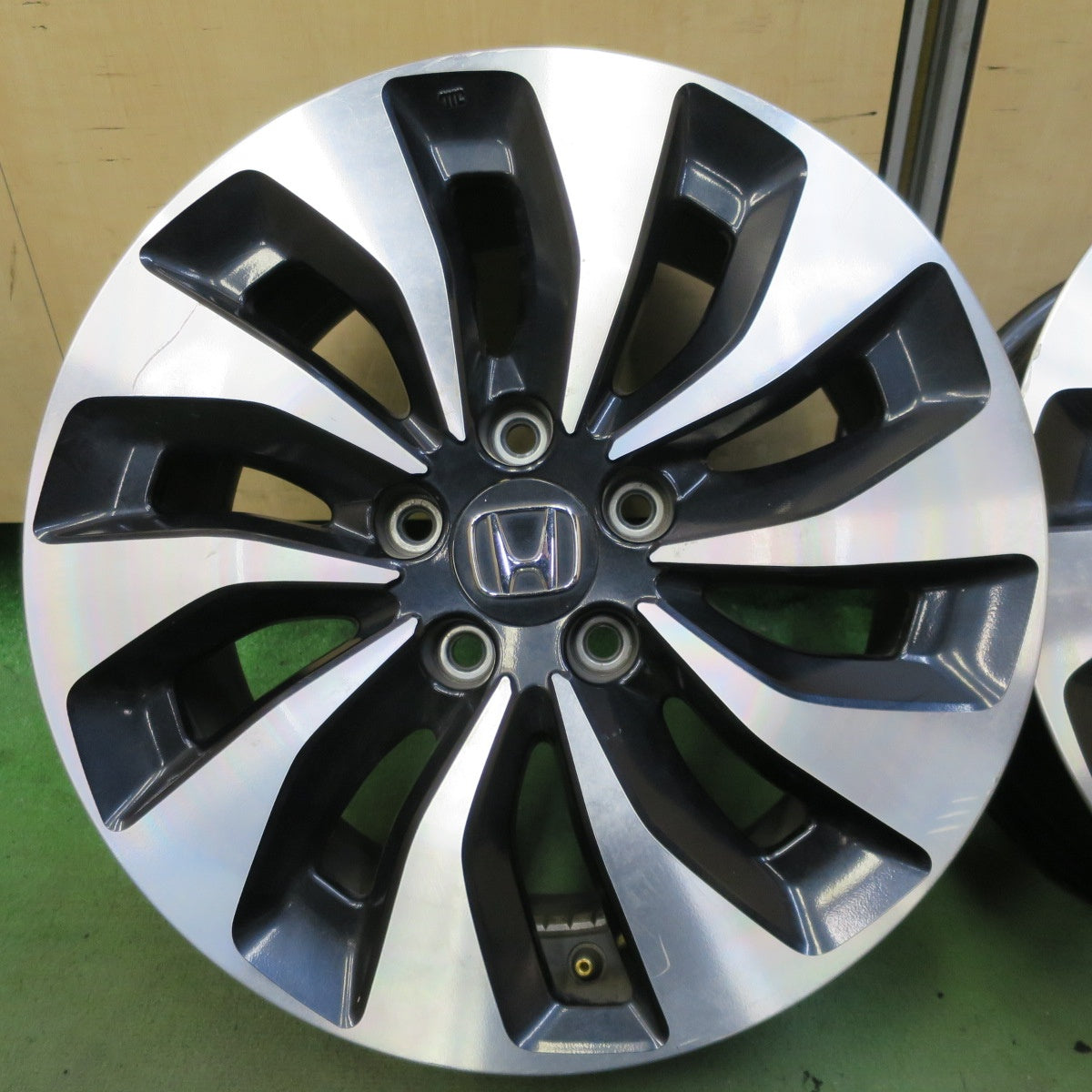 4本価格★ホンダ CR6 CR7 アコード ハイブリッド 純正 ホイール 17インチ 17×7.5J PCD114.3/5H★6072502NGホ