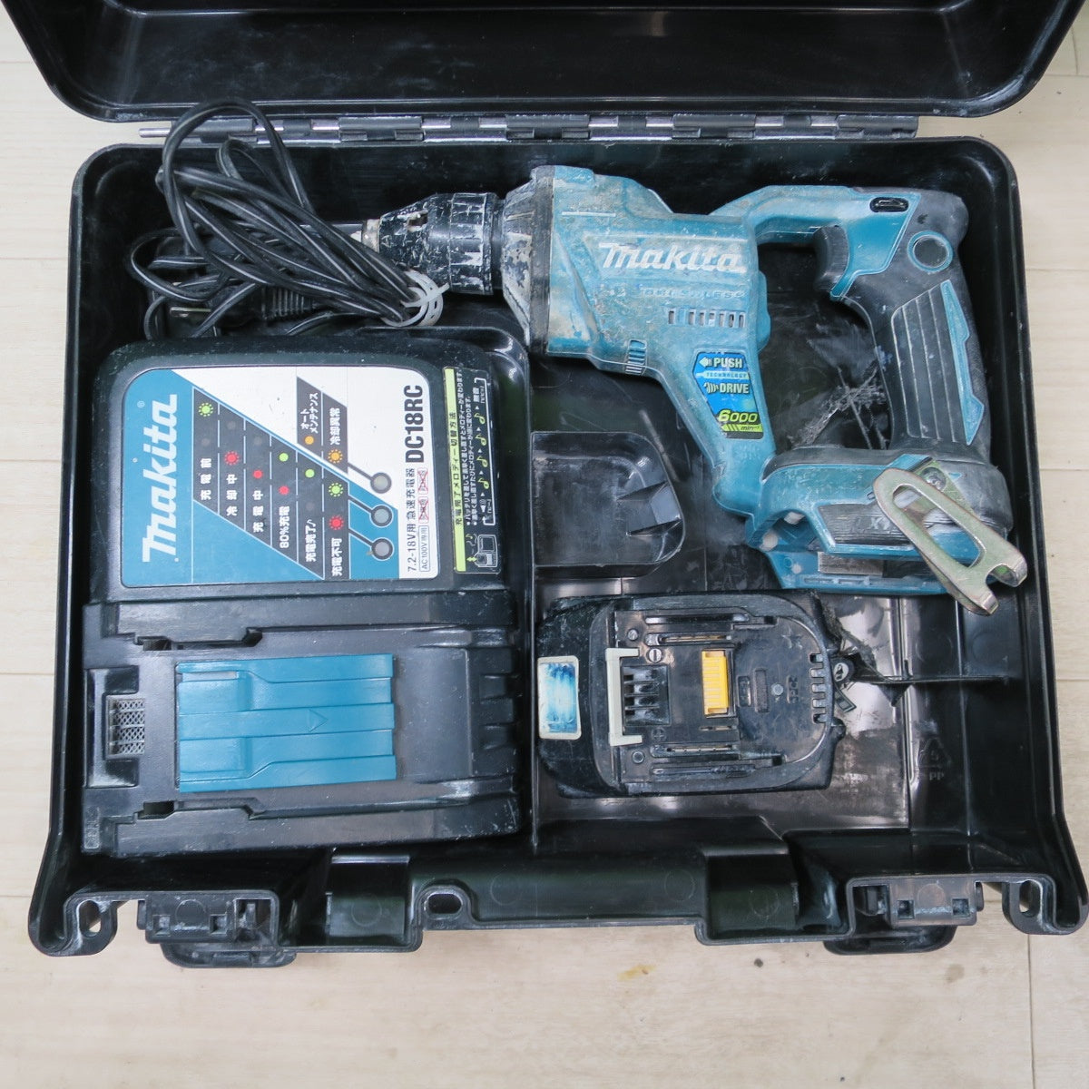 [送料無料] ☆マキタ 充電式 スクリュー ドライバ FS600D 電動 工具 コードレス 18V 6.0Ah makita☆