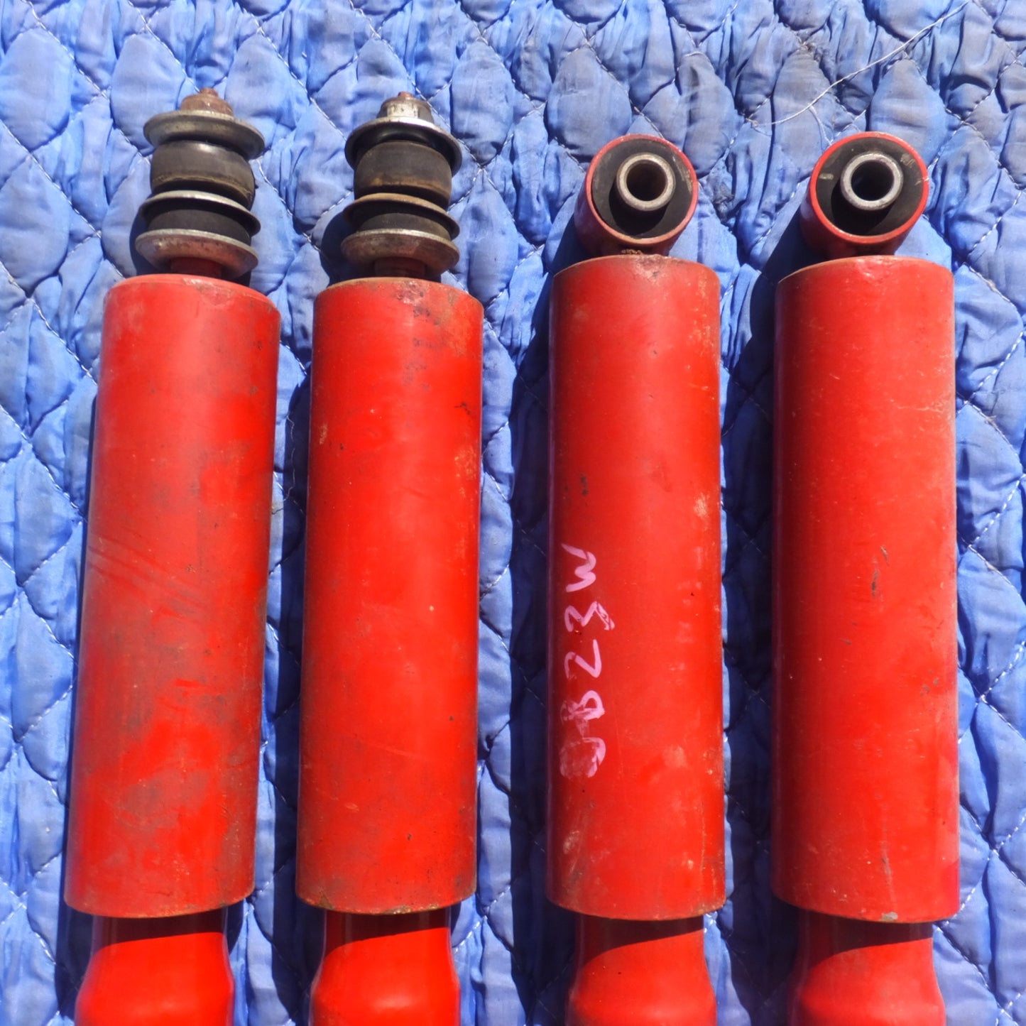 [送料無料] ★スズキ SUZUKI 純正 ジムニー JB23W ショックアブソーバー 4本 セット★